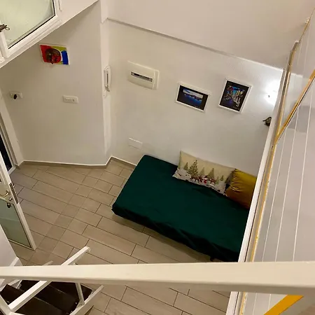 بيت للعطل I Rifugi Blu E Sole Di Neapolis Teatro Antico نابولي