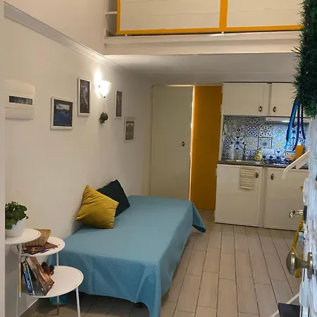 Ferienhaus I Rifugi Blu E Sole Di Neapolis Teatro Antico